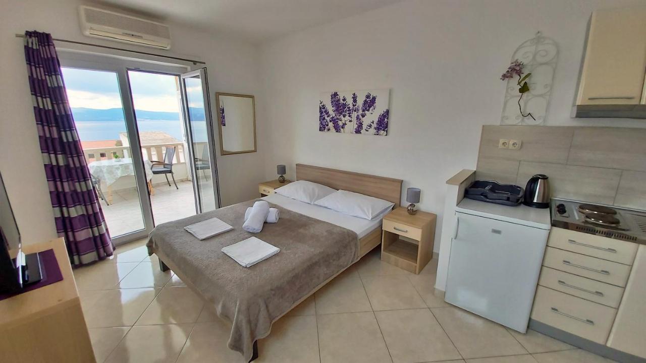 Apartments Nemira Omiš Exterior foto
