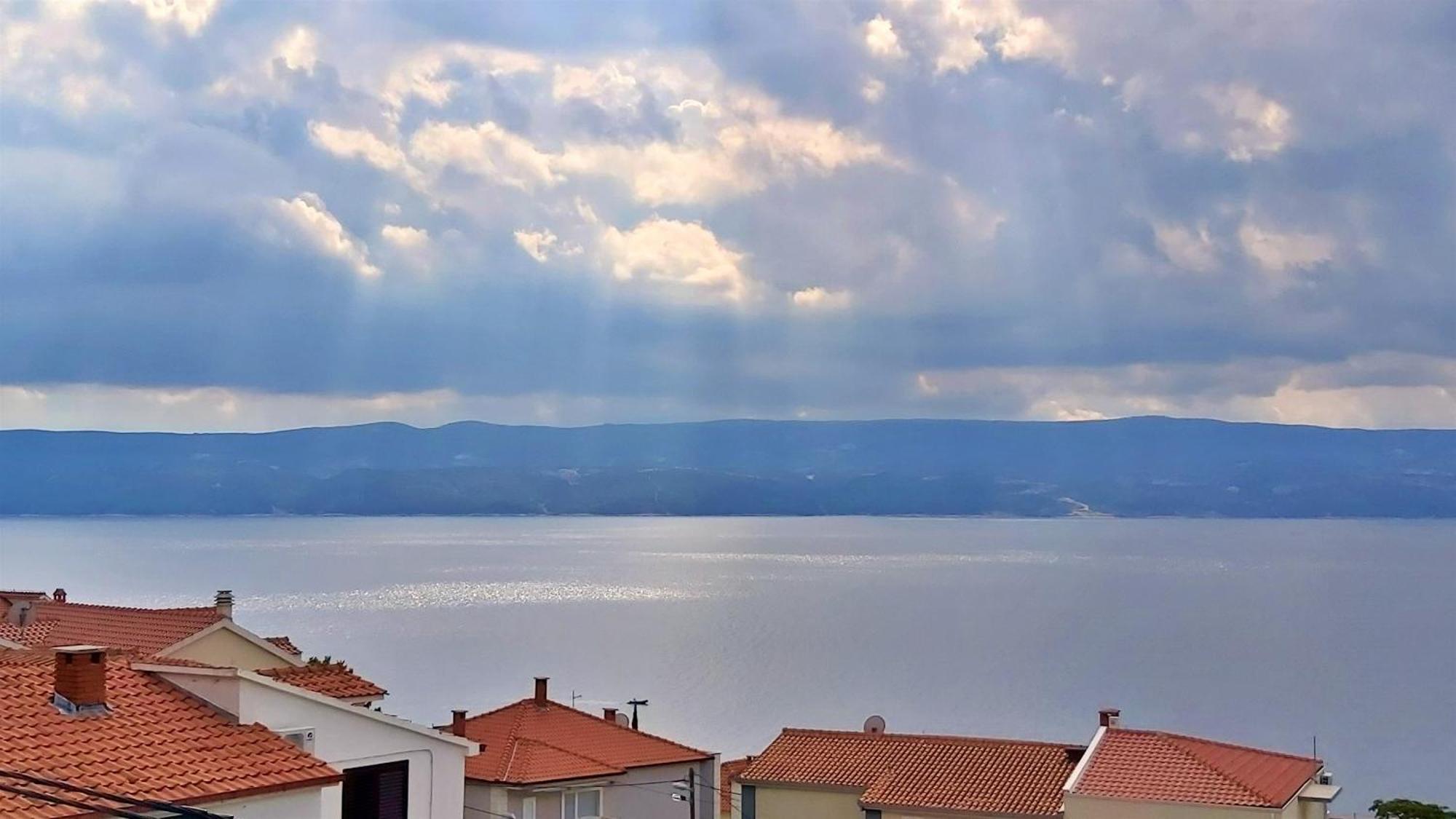 Apartments Nemira Omiš Zimmer foto