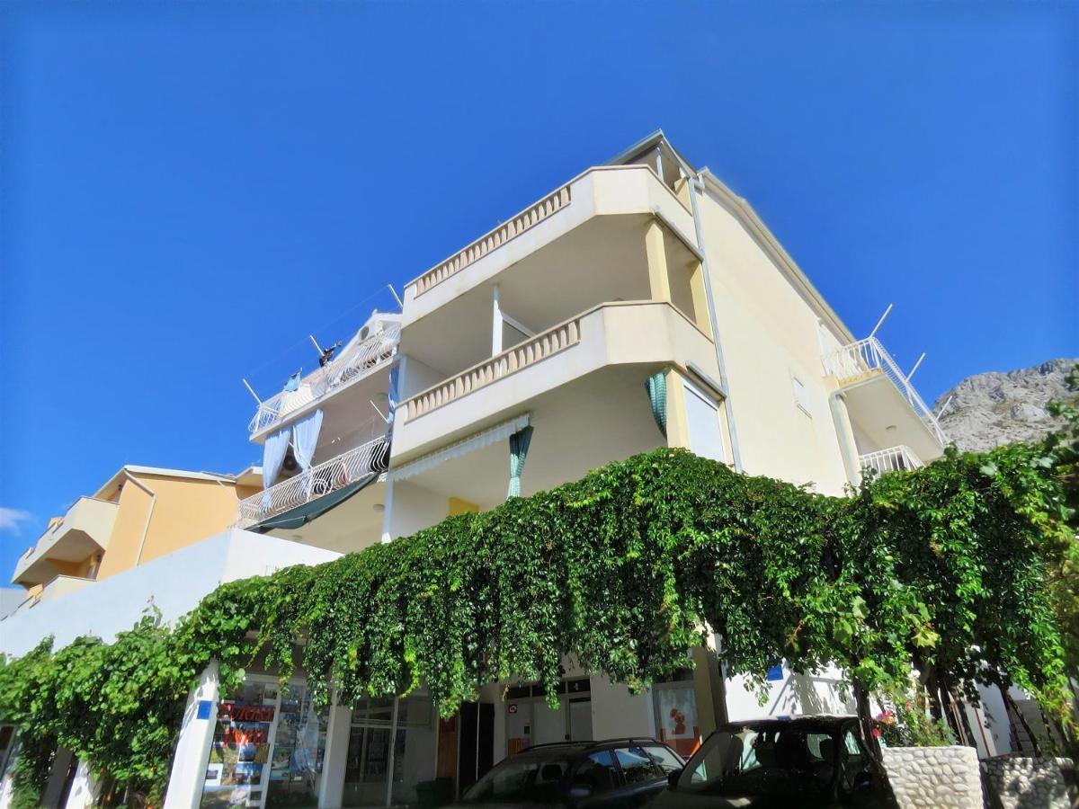 Apartments Nemira Omiš Exterior foto